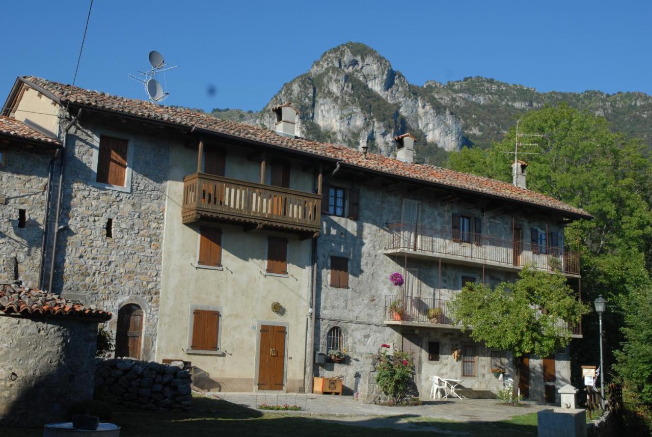 Bed & Breakfast Castello Regina Brembilla Exterior photo