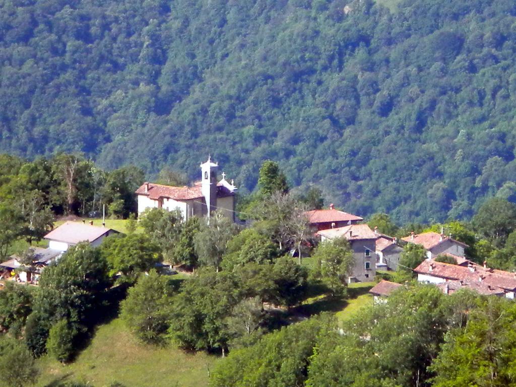 Bed & Breakfast Castello Regina Brembilla Exterior photo